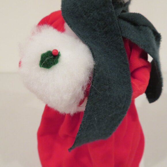 Christmas 2000 Byers’ Choice Caroler Mrs. Claus in Red Velvet Dress Green Scarf - Picture 4 of 16